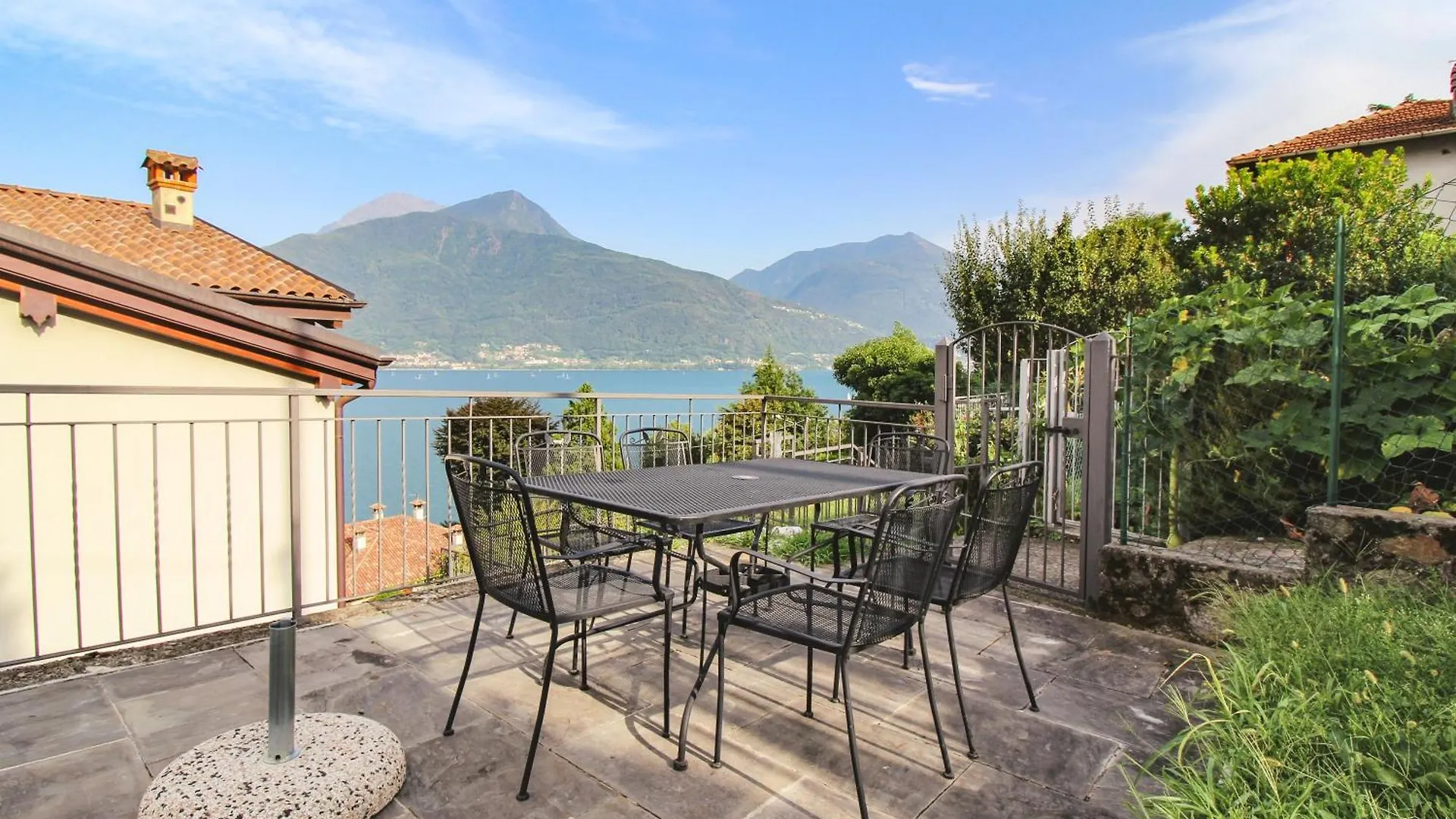 Appartamento Al Porto Pianello Del Lario 0*,  Italy
