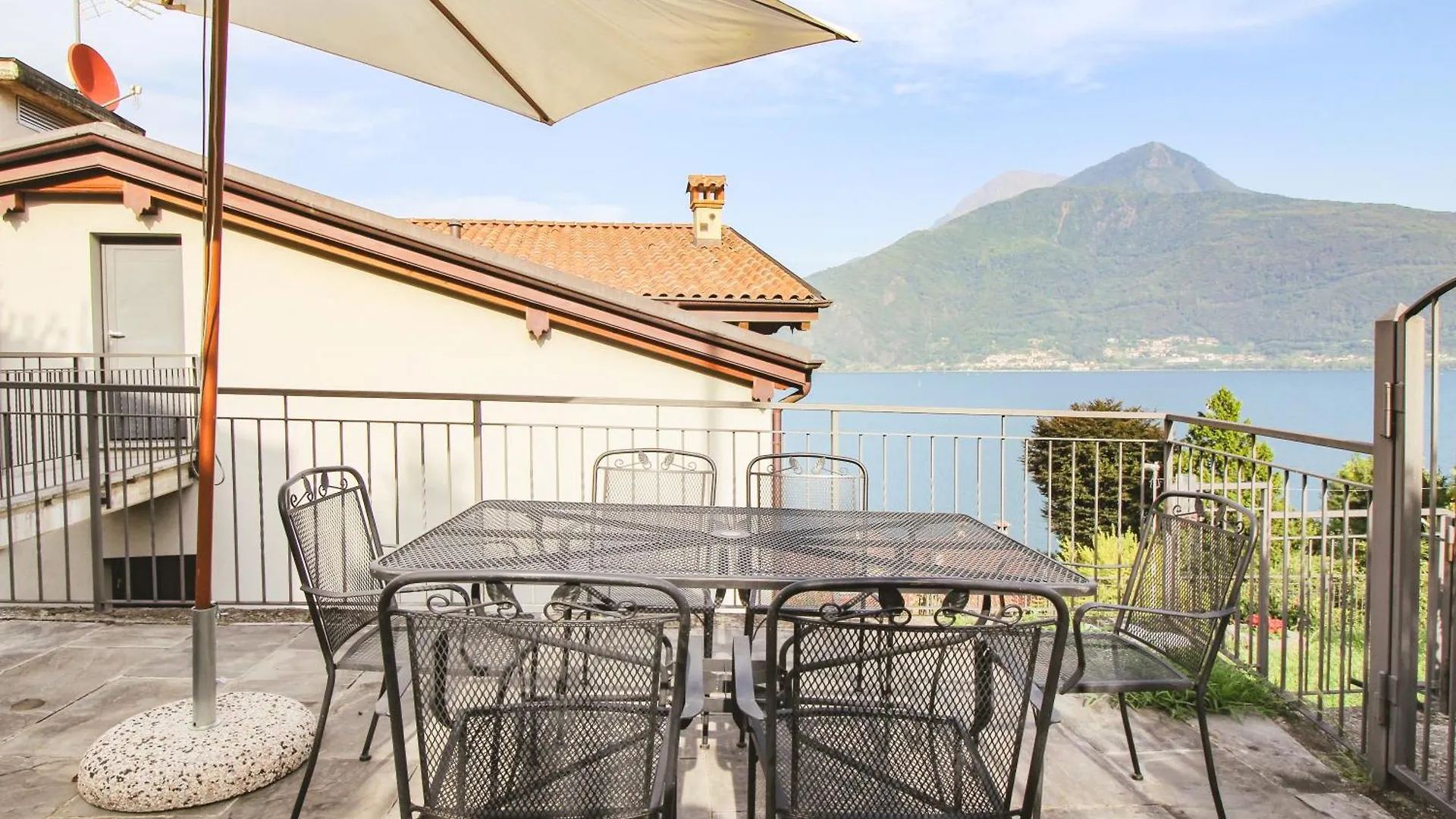 Appartamento Al Porto Pianello Del Lario