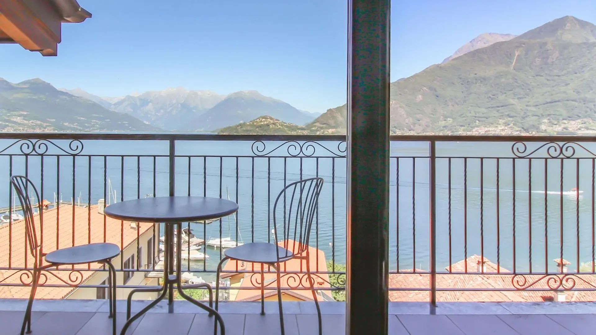 Appartamento Al Porto Pianello Del Lario Apartment