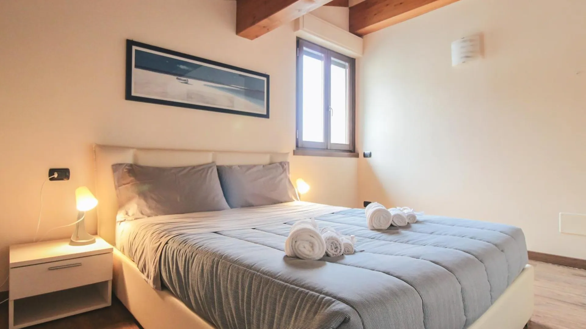 Apartment Appartamento Al Porto Pianello Del Lario